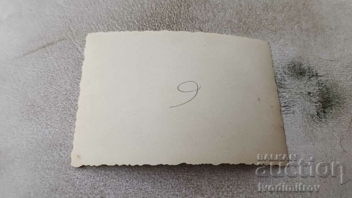 Εικόνα Πέντε γυναίκες σε μια βόλτα με τιμή 0.85 BGN | € 0.43