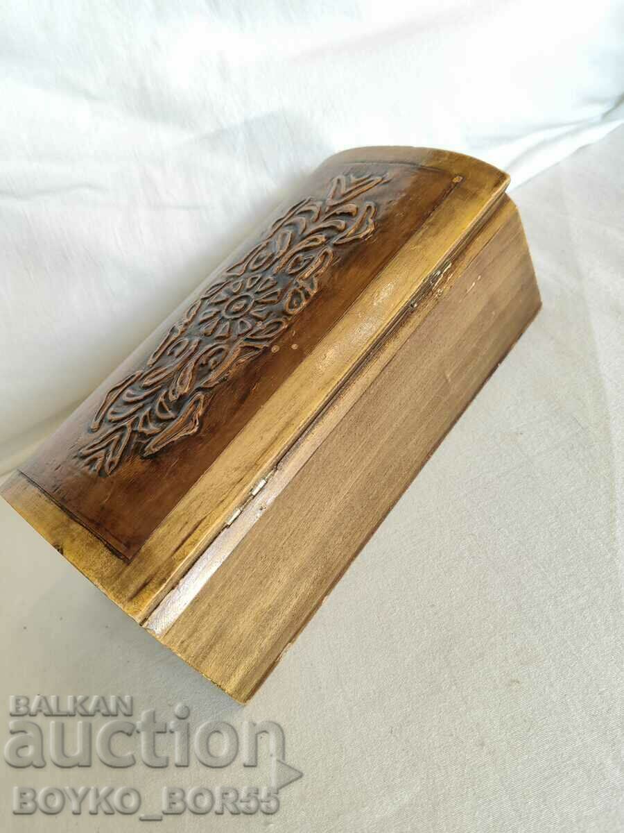 Auction Large Vintage Bulgarian Sauce Box with Copper Ornaments Auction Large Vintage Bulgarian Sauce Box with Copper Ornaments