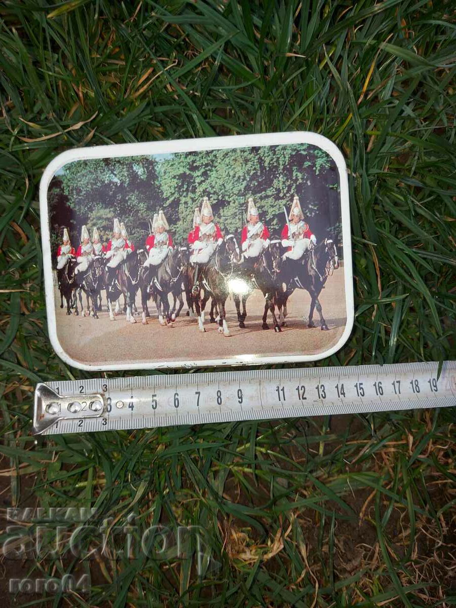 BOX - TIN with price 27.00 BGN | € 13.80 BOX - TIN with price 27.00 BGN | € 13.80