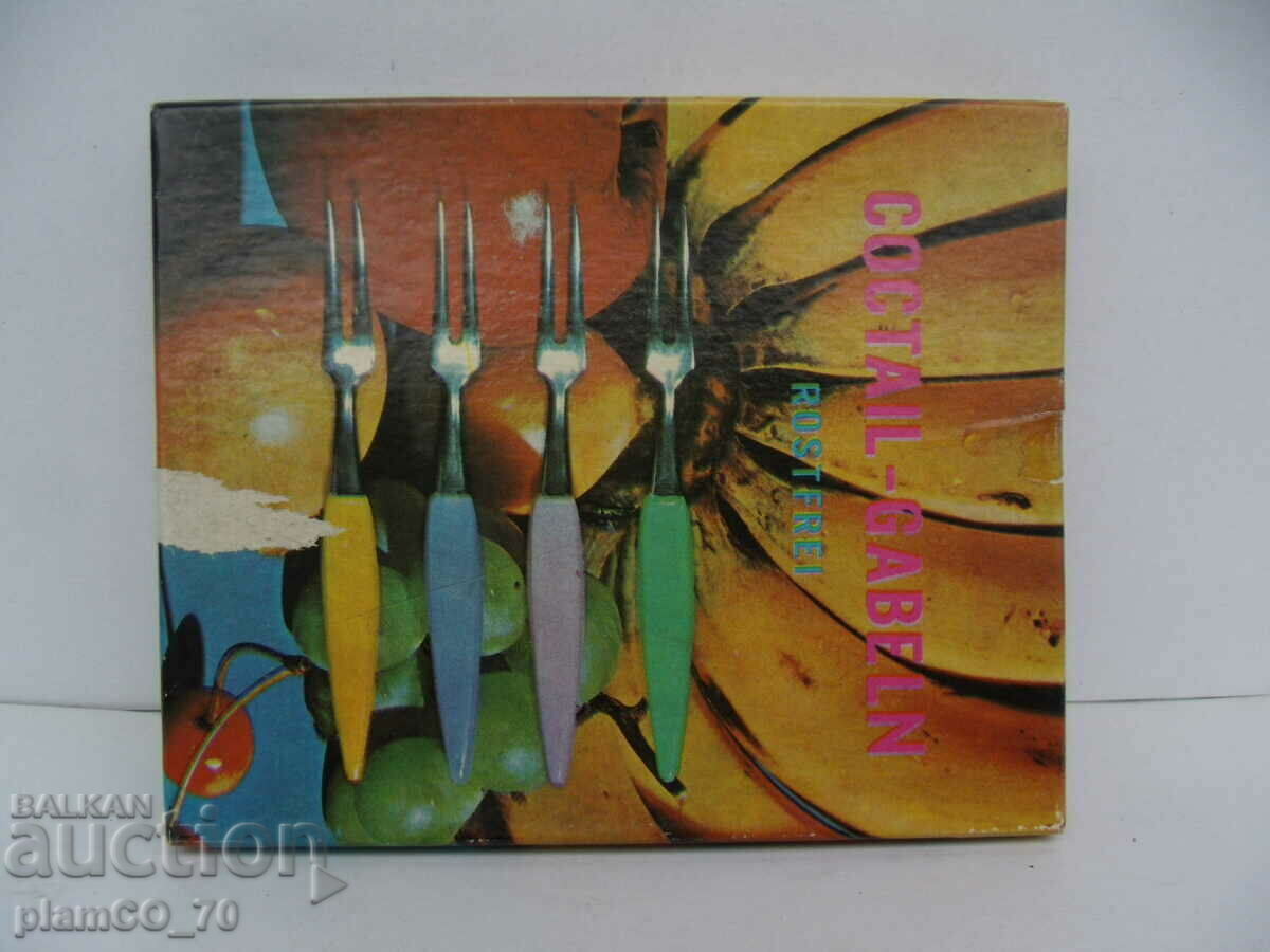 Auction #*6909 old small cocktail forks - Coctail - Gabeln Auction #*6909 old small cocktail forks - Coctail - Gabeln