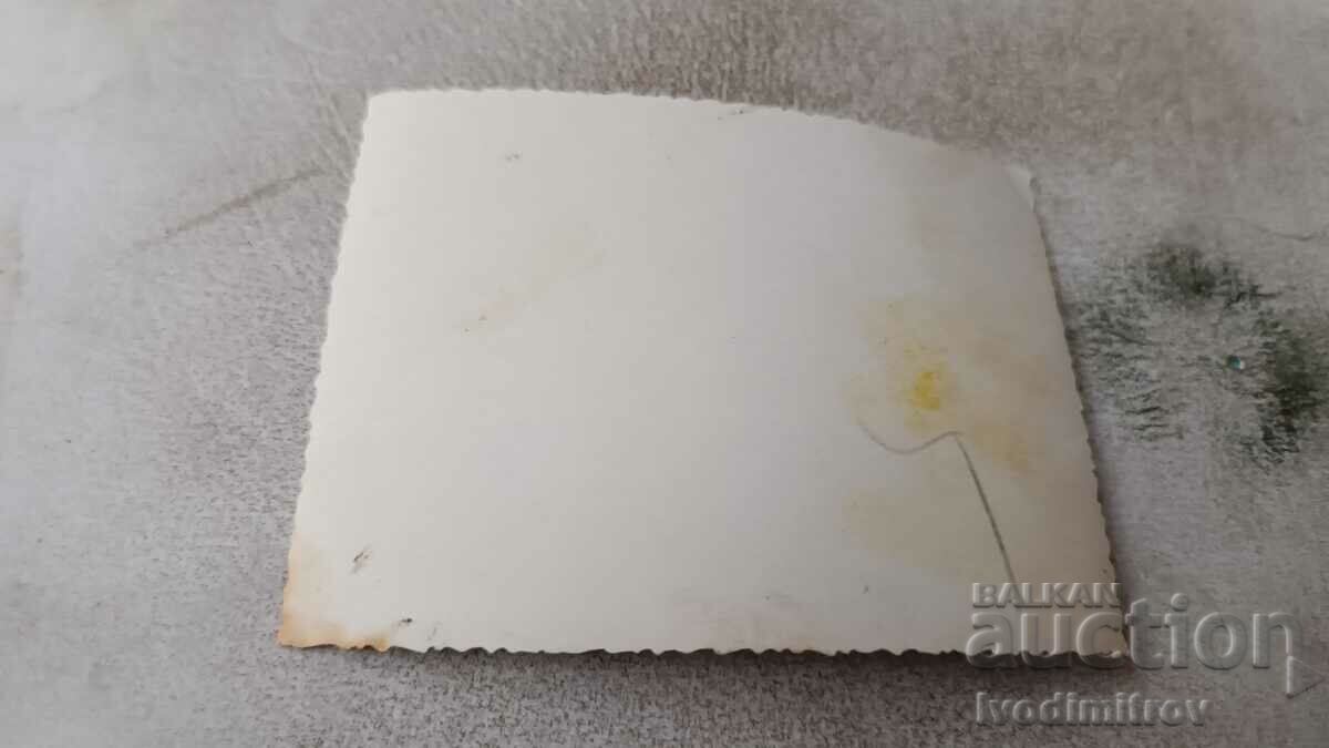 Photo of newlyweds with their friends with price 0.85 BGN | € 0.43 Photo of newlyweds with their friends with price 0.85 BGN | € 0.43