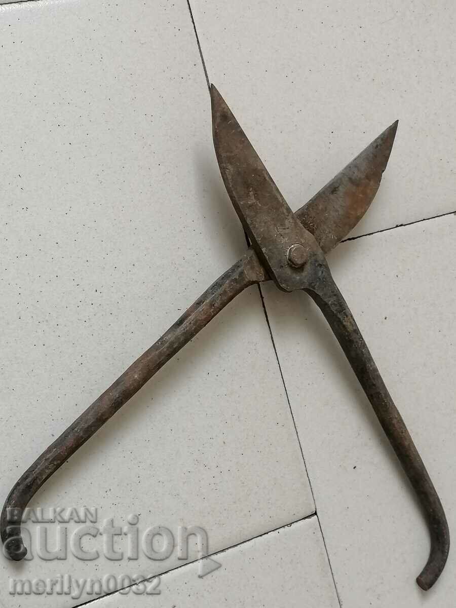 Παράδοση Παλιό βουλγάρικο σφυρήλατο ψαλίδι λαμαρίνας Παράδοση Παλιό βουλγάρικο σφυρήλατο ψαλίδι λαμαρίνας