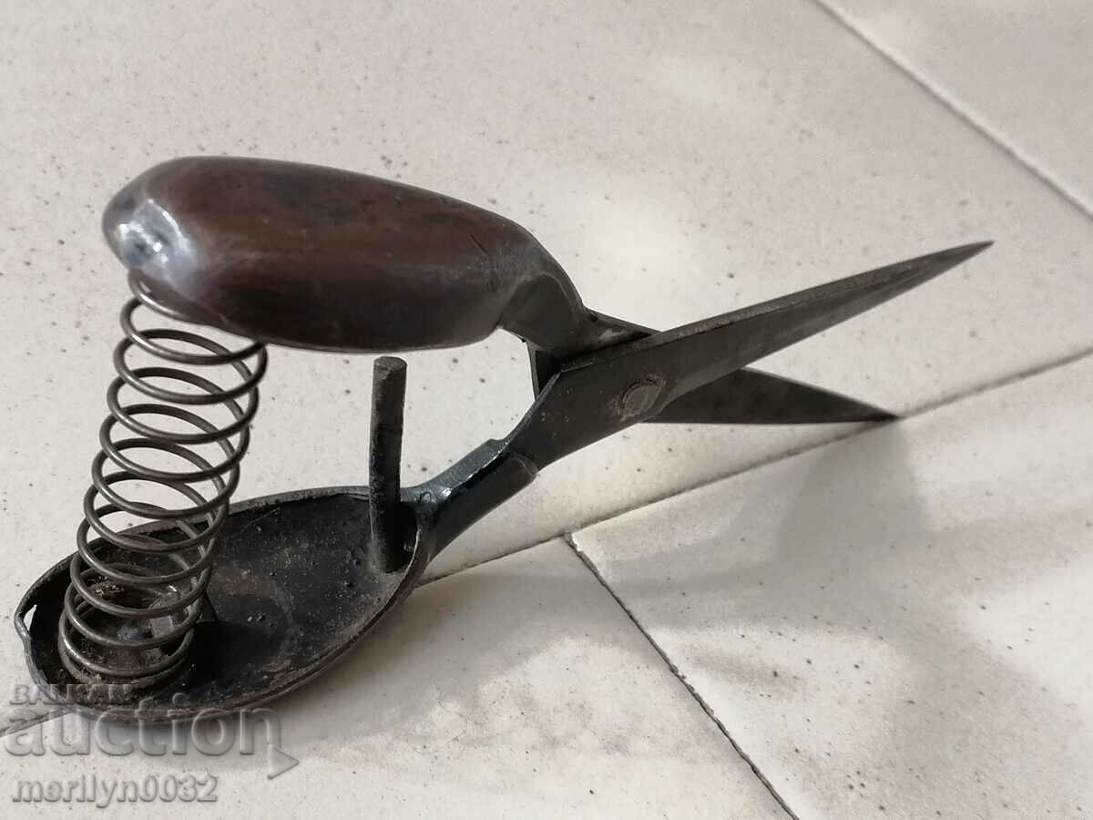 Παλιό δερμάτινο ψαλίδι από σφυρήλατο σίδερο - 6 Παλιό δερμάτινο ψαλίδι από σφυρήλατο σίδερο - 6