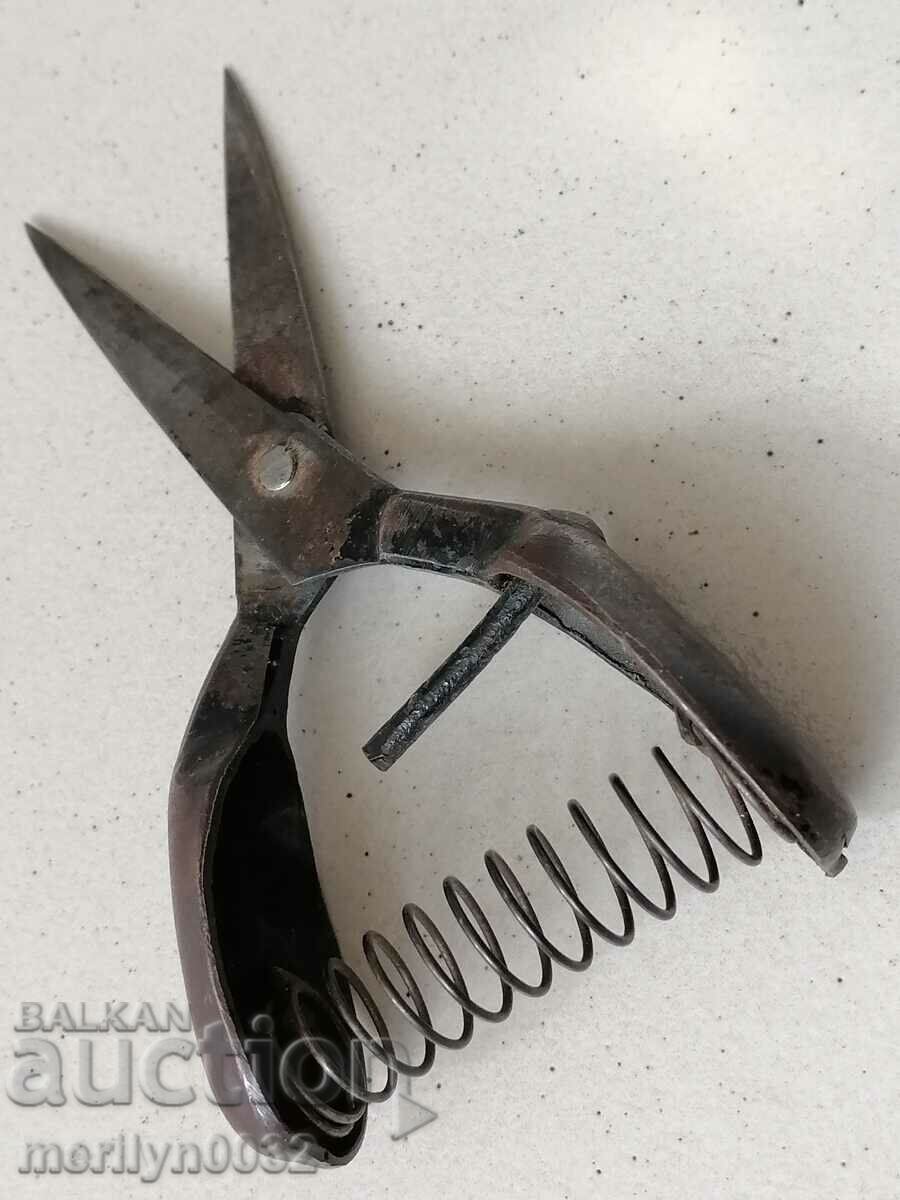 Παλιό δερμάτινο ψαλίδι από σφυρήλατο σίδερο - 7 Παλιό δερμάτινο ψαλίδι από σφυρήλατο σίδερο - 7