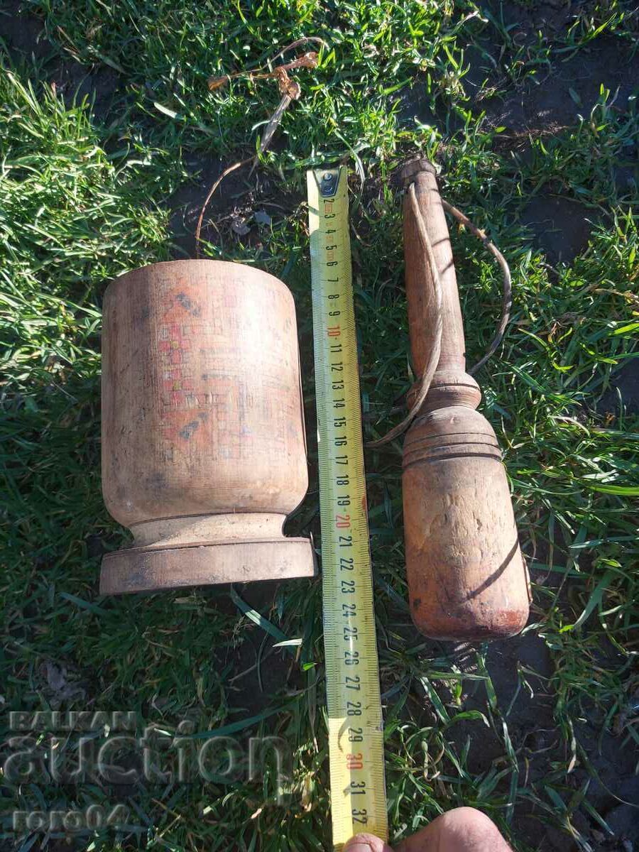 Delivery of WOODEN MORTAR WITH HAMMER