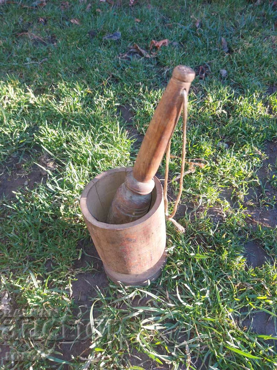 WOODEN MORTAR WITH HAMMER