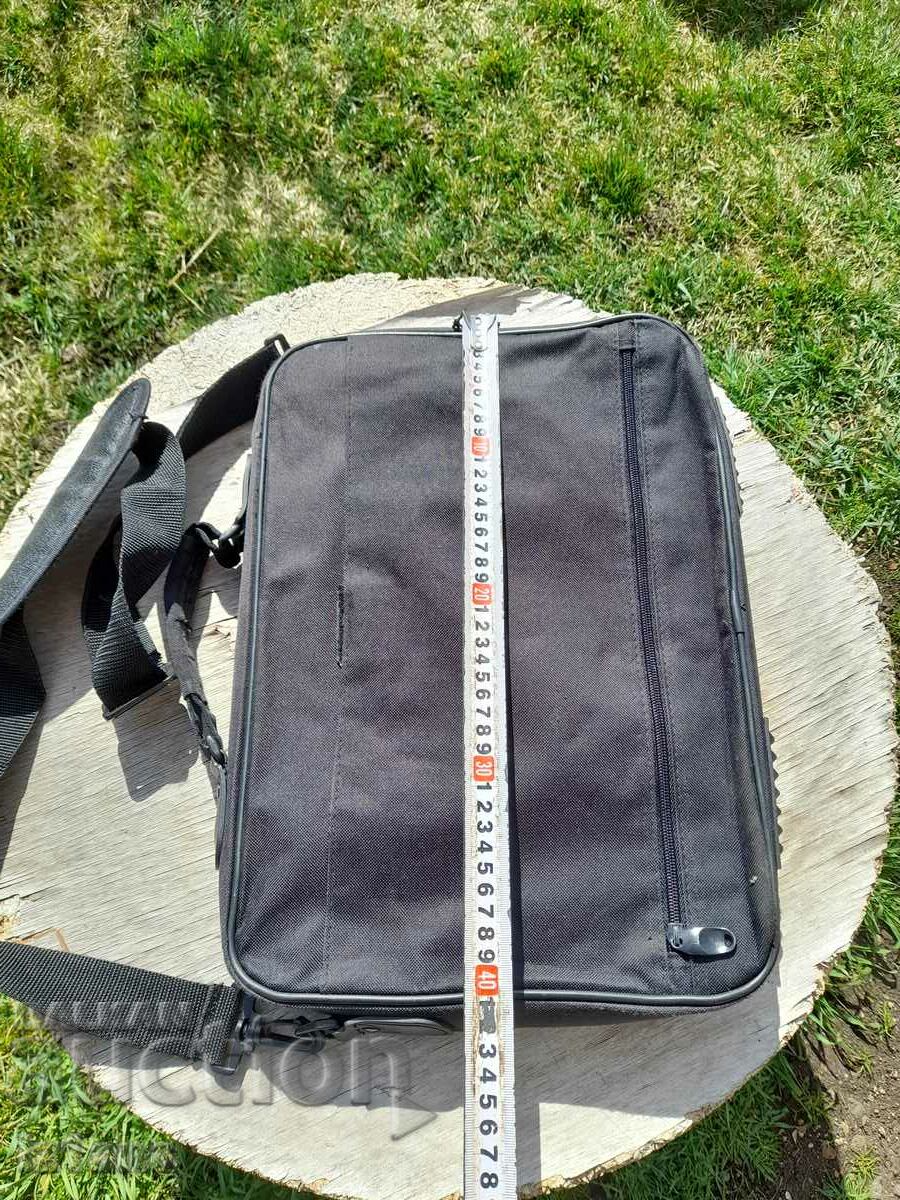 Auction  Laptop bag