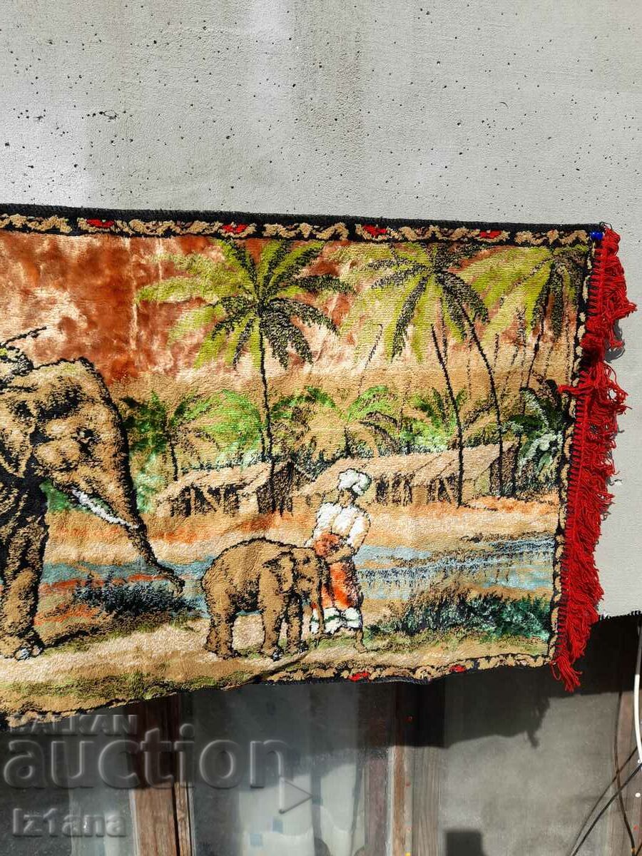 Delivery of Antique carpet, wall covering