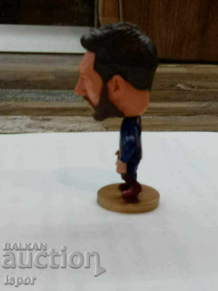Auction  Statuette of MESSI