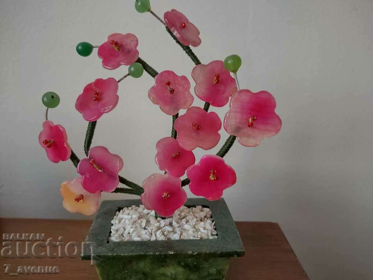 Decoration, flowers in a pot, Jade and Fluoride, DjKv