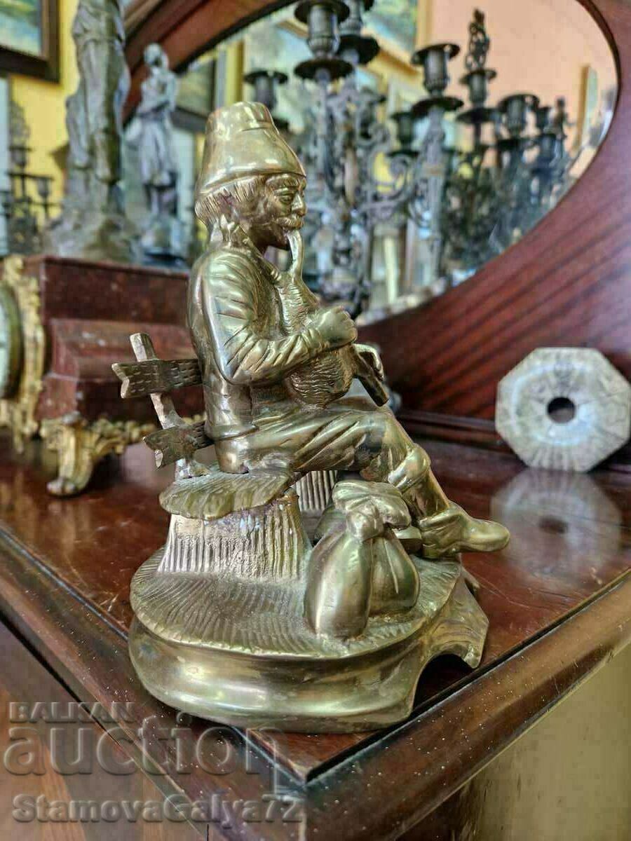 Delivery of A great antique French bronze figure statuette Delivery of A great antique French bronze figure statuette