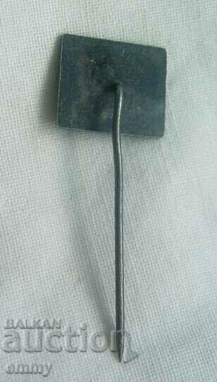 Auction "People's Youth" badge, athletics Auction "People's Youth" badge, athletics