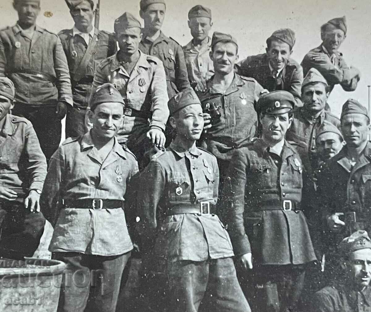 A platoon from the 1st Army to Berlin awarded medals with price 19.99 BGN | € 10.22 A platoon from the 1st Army to Berlin awarded medals with price 19.99 BGN | € 10.22