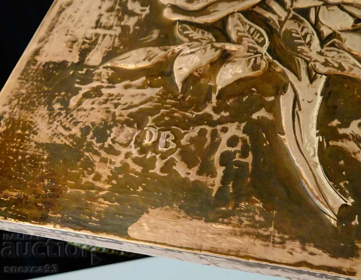 Copper panel Roses, relief copper painting, signed with price 26.00 BGN | € 13.29 Copper panel Roses, relief copper painting, signed with price 26.00 BGN | € 13.29
