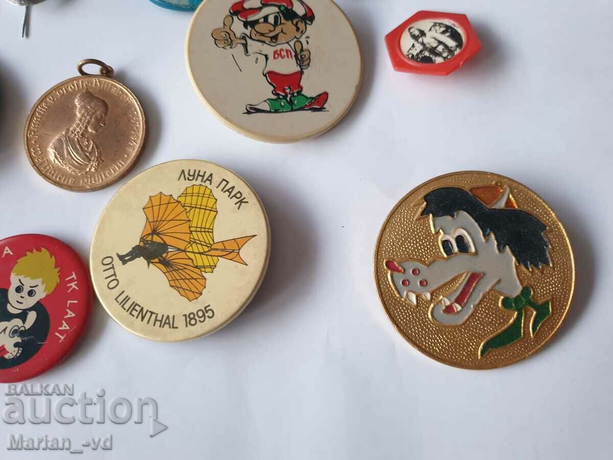 Delivery of Old badges and medal Delivery of Old badges and medal