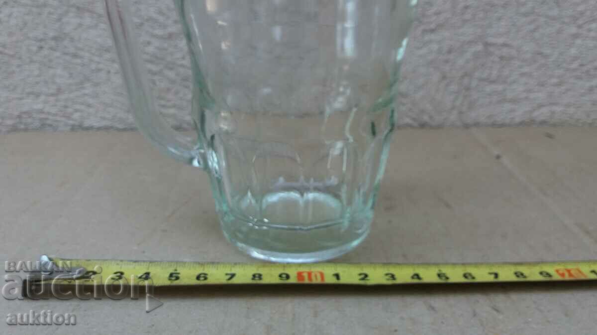 Delivery of MASSIVE GLASS SOC. BEER AND LEMONADE MUG 400 ML. Delivery of MASSIVE GLASS SOC. BEER AND LEMONADE MUG 400 ML.