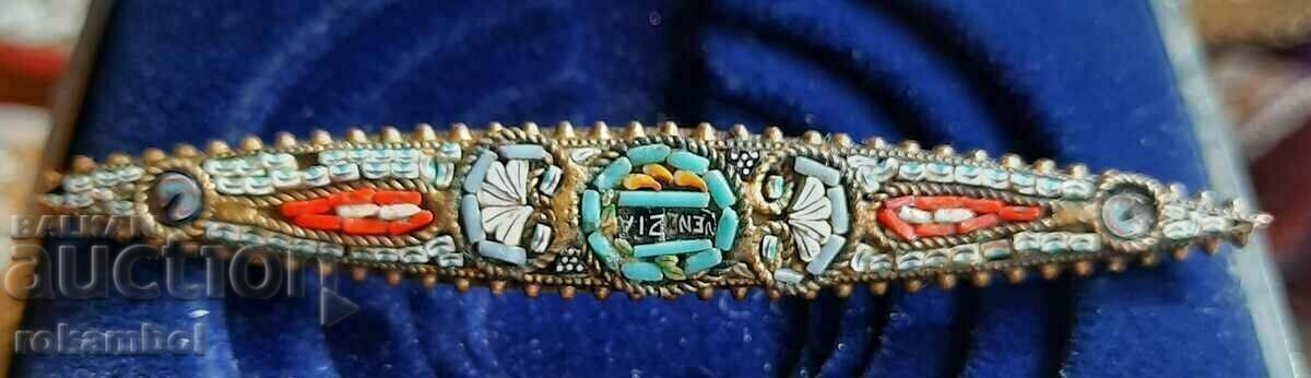 Delivery of Vintage Venetian mosaic brooch Delivery of Vintage Venetian mosaic brooch