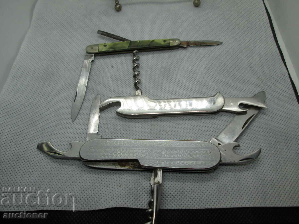 LOT OF POCKET FEET - 6 LOT OF POCKET FEET - 6