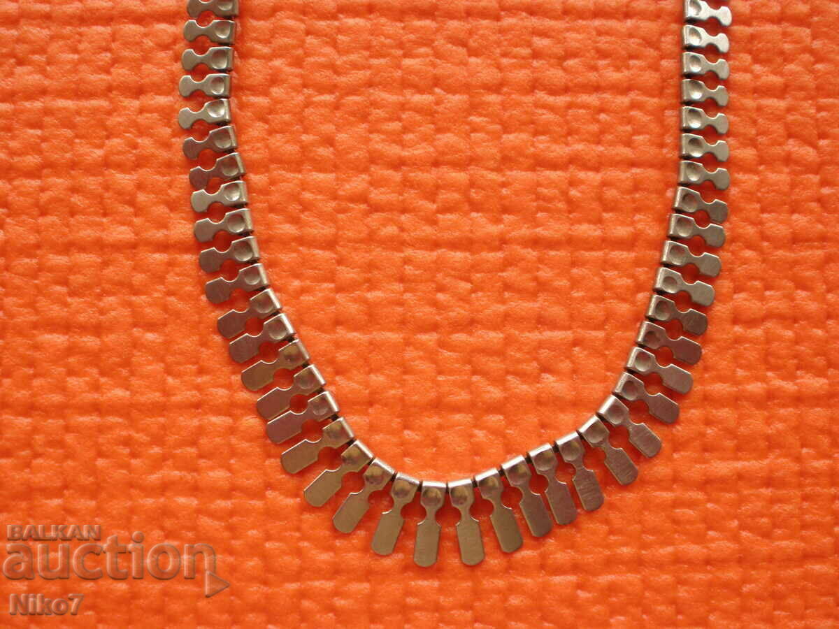 Delivery of Vintage, silver, interesting necklace (medallion, necklace).