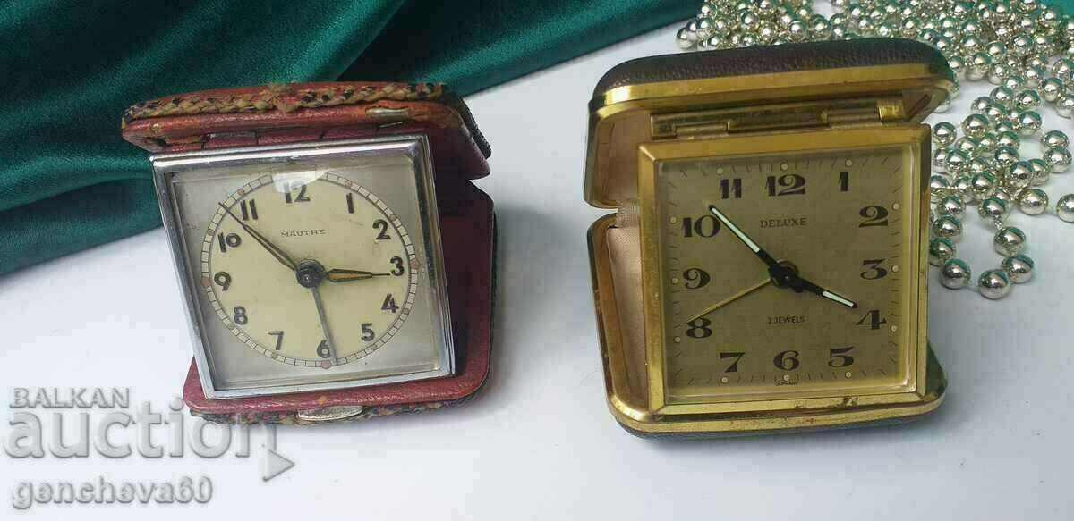 Стари настолни часовници за пътуване