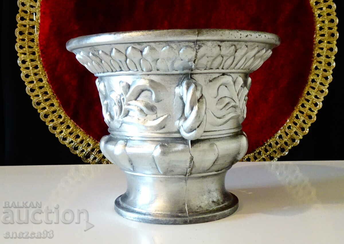 Antique zinc vessel, pot, pot, relief. with price 16.00 BGN | € 8.18 Antique zinc vessel, pot, pot, relief. with price 16.00 BGN | € 8.18