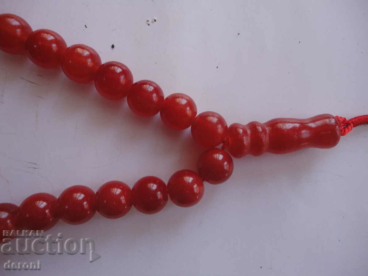 Red rosary with price 30.00 BGN | € 15.34 Red rosary with price 30.00 BGN | € 15.34