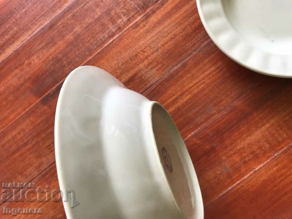 Licitație PLĂUTA PORCELAN BULGARIA-2 BUC Licitație PLĂUTA PORCELAN BULGARIA-2 BUC