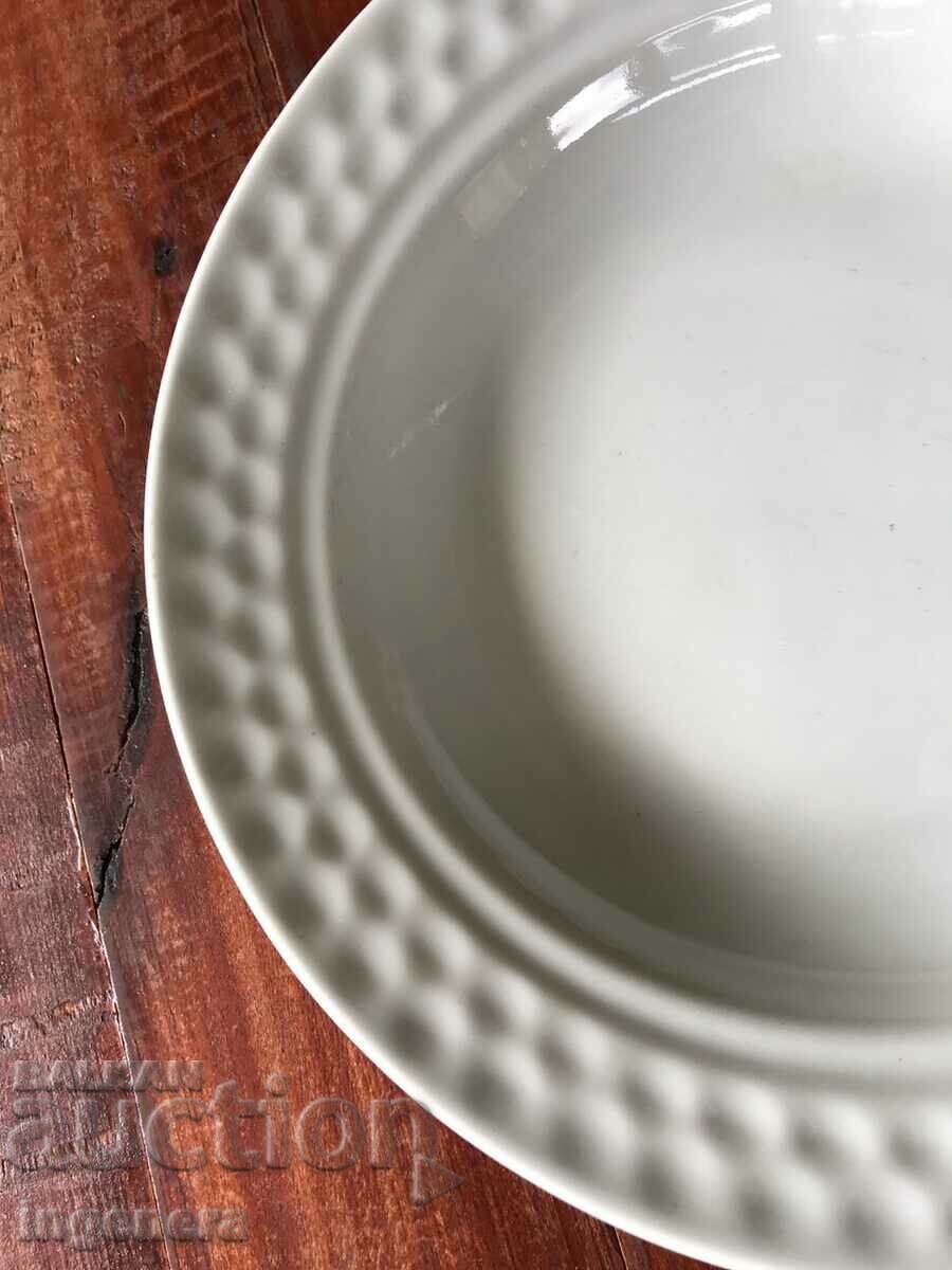 Auction PORCELAIN PLATE RELIEF BULGARIA-2 PCS Auction PORCELAIN PLATE RELIEF BULGARIA-2 PCS