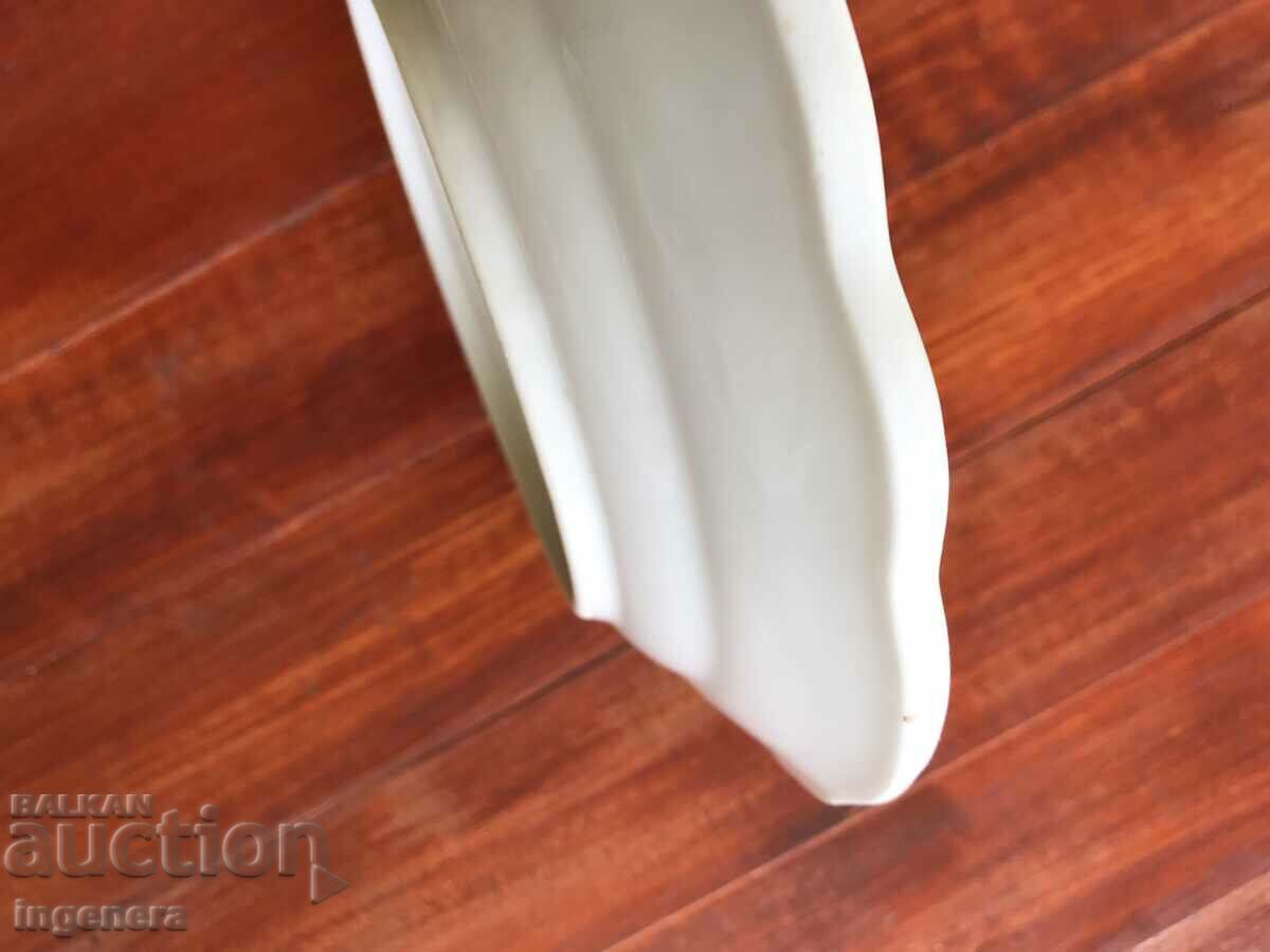Auction PORCELAIN PLATE RELIEF BULGARIA-HEAVY SOLID Auction PORCELAIN PLATE RELIEF BULGARIA-HEAVY SOLID