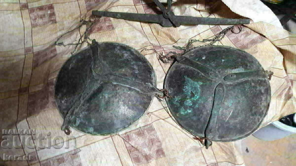 Старинна, автентична везна, теглилка, кантар, паланза