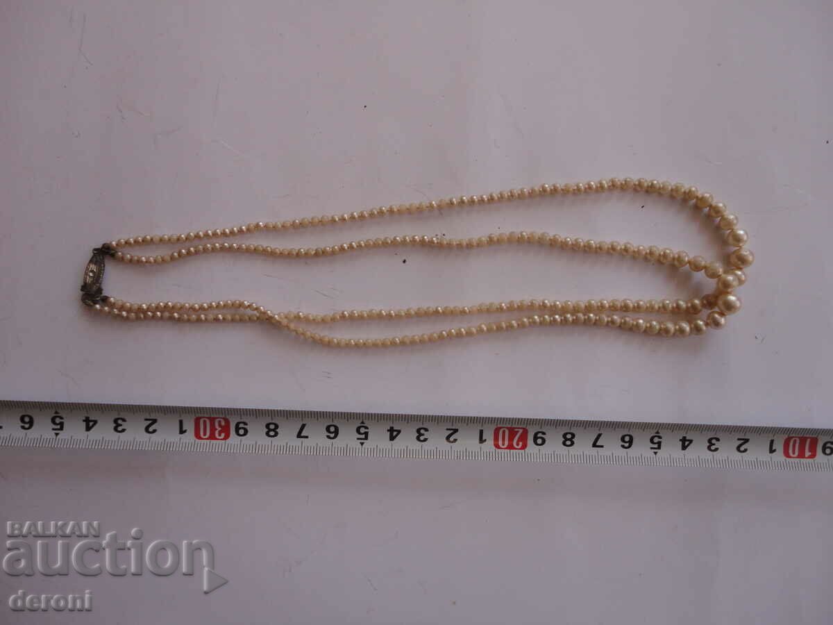 Antique pearl necklace 835