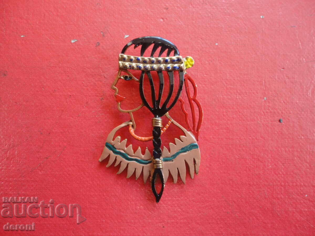 Antique Gold Plated Native American Enamel Marked Brooch with price 20.00 BGN | € 10.23 Antique Gold Plated Native American Enamel Marked Brooch with price 20.00 BGN | € 10.23