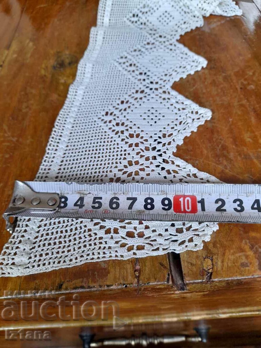 Auction Old lace Auction Old lace