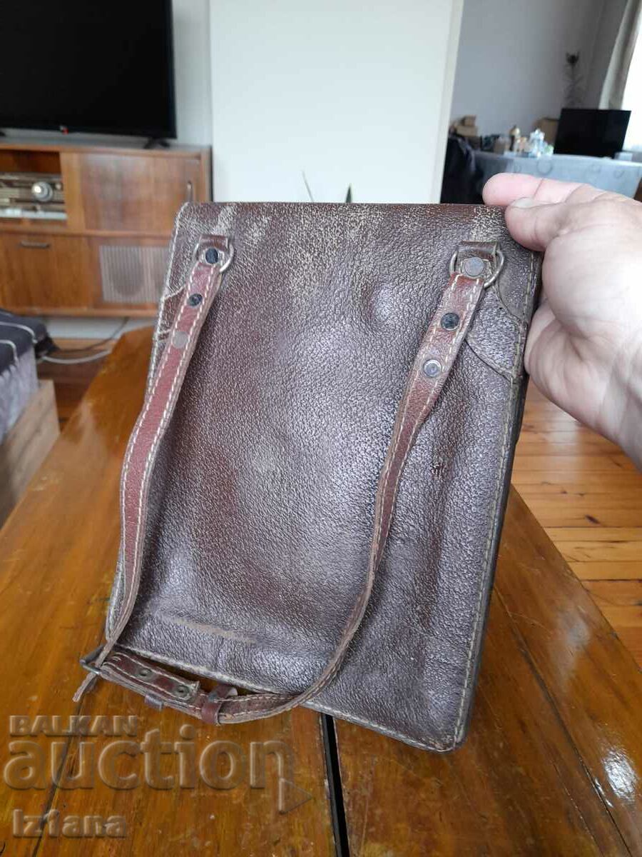 Auction An old commander's bag Auction An old commander's bag
