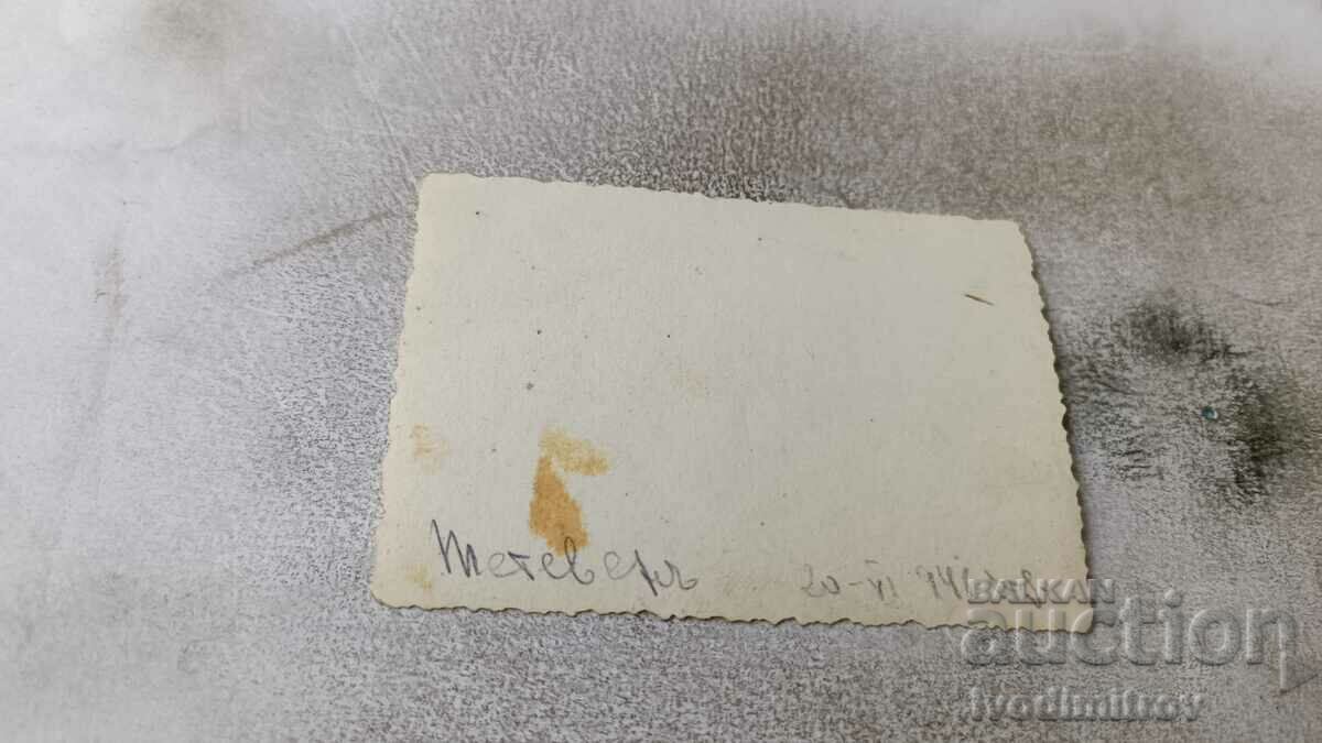 Foto Teteveni Tinerete si fete tinere 1941 cu preț 1.65 BGN | € 0.84