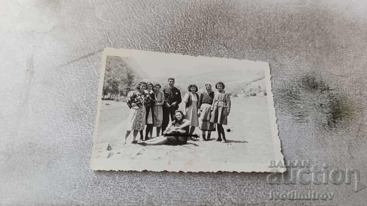 Photo Teteveni Youth and young girls 1941