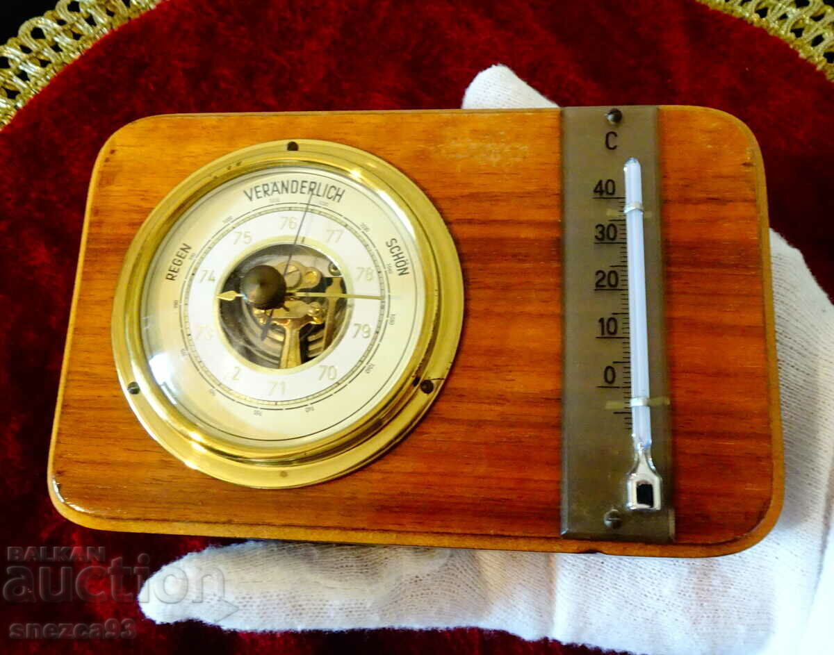 Delivery of German barometer, thermometer, brass.