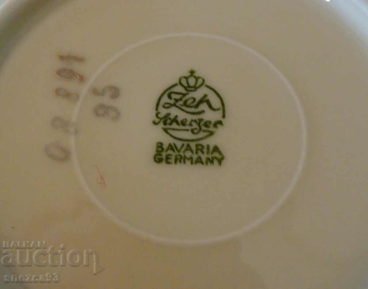 Livrarea Farfurie porțelan bavarez, aur, flori Livrarea Farfurie porțelan bavarez, aur, flori