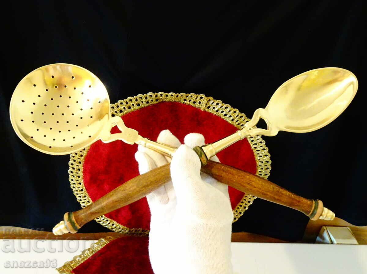 Бронзови прибори за готвене и сервиране. - 7 Бронзови прибори за готвене и сервиране. - 7