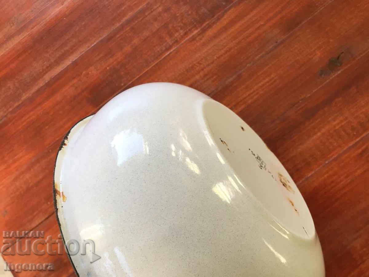 Delivery of BOWL PANICA ENAMELLED LARGE DISH FROM SOCA Delivery of BOWL PANICA ENAMELLED LARGE DISH FROM SOCA