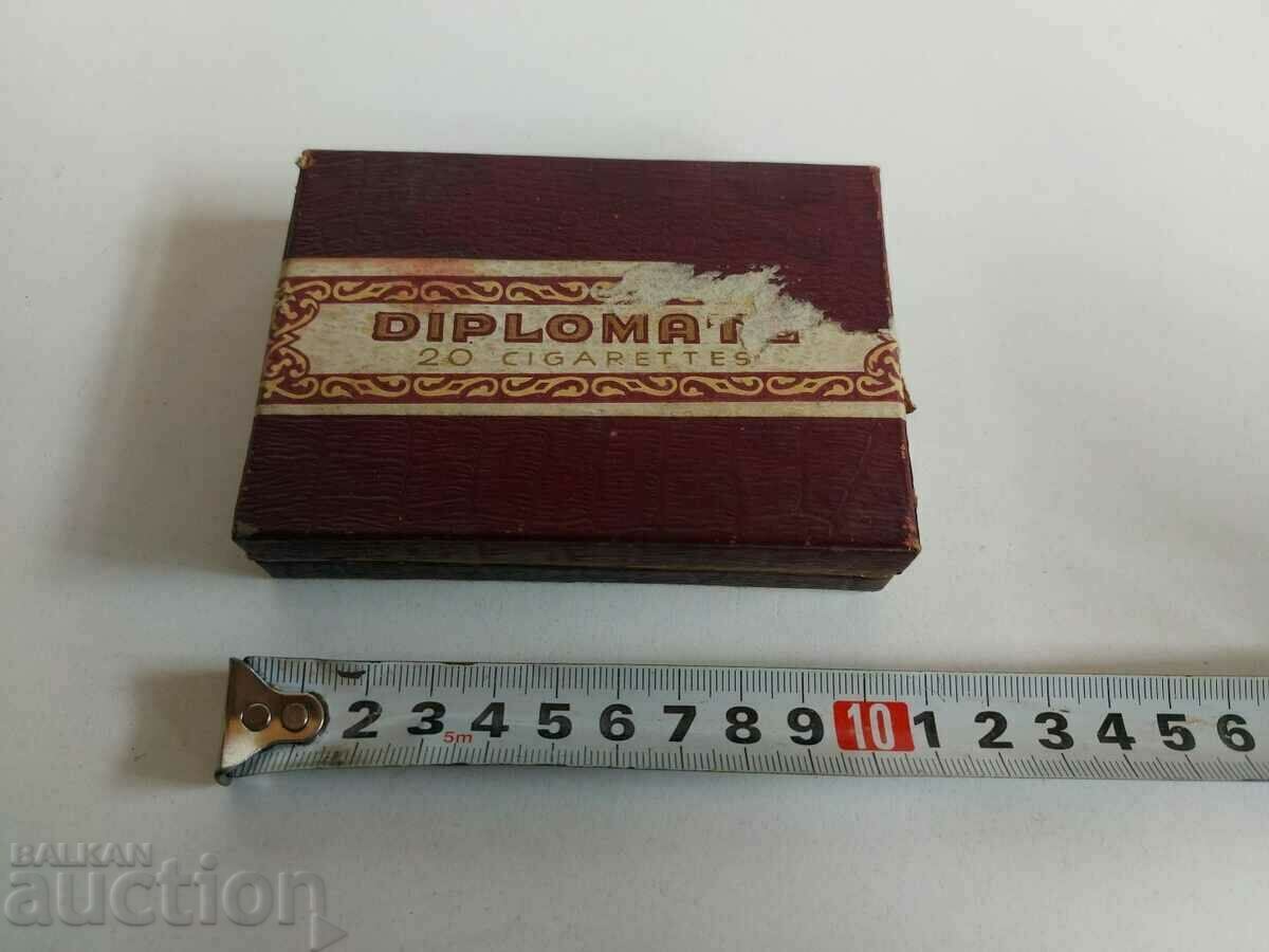 OLD SOC CIGARETTE BOX DIPLOMAT DIPLOMAT EMPTY with price 6.00 BGN | € 3.07 OLD SOC CIGARETTE BOX DIPLOMAT DIPLOMAT EMPTY with price 6.00 BGN | € 3.07