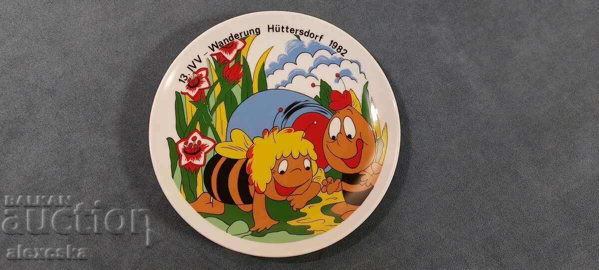 Farfurie de porțelan de colecție cu preț 20.00 BGN | € 10.23 Farfurie de porțelan de colecție cu preț 20.00 BGN | € 10.23