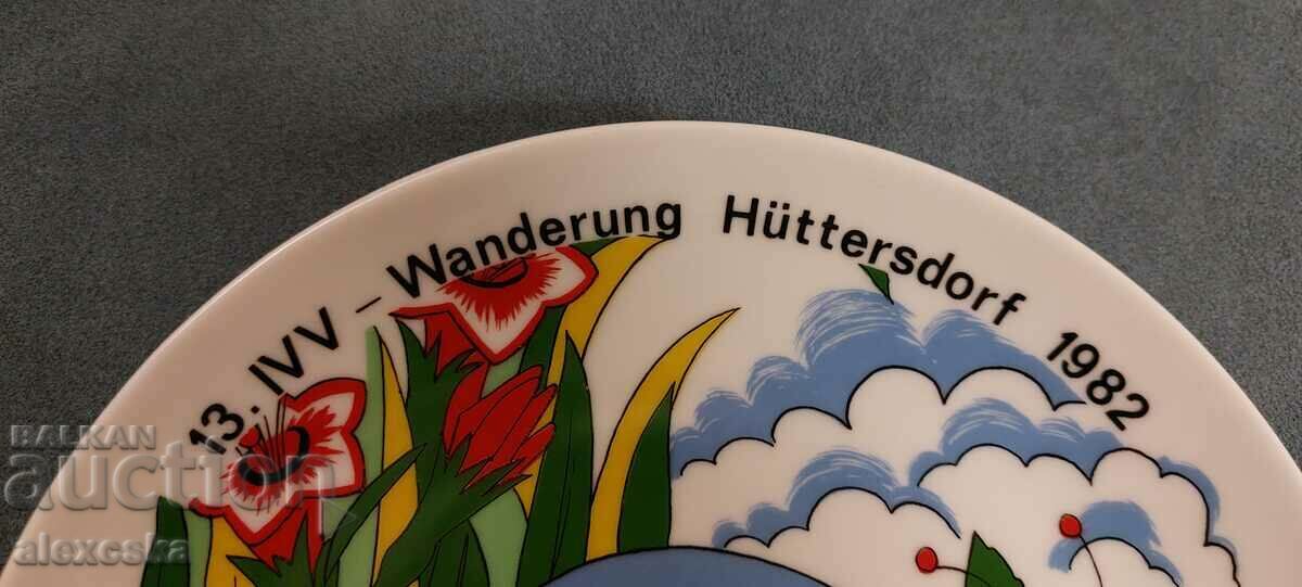 Licitație Farfurie de porțelan de colecție Licitație Farfurie de porțelan de colecție