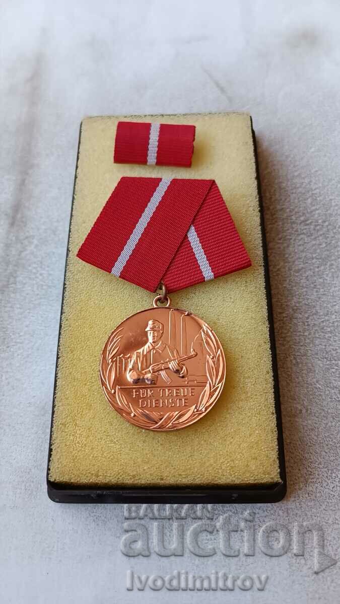 GDR Medal Fur Treue Dienste