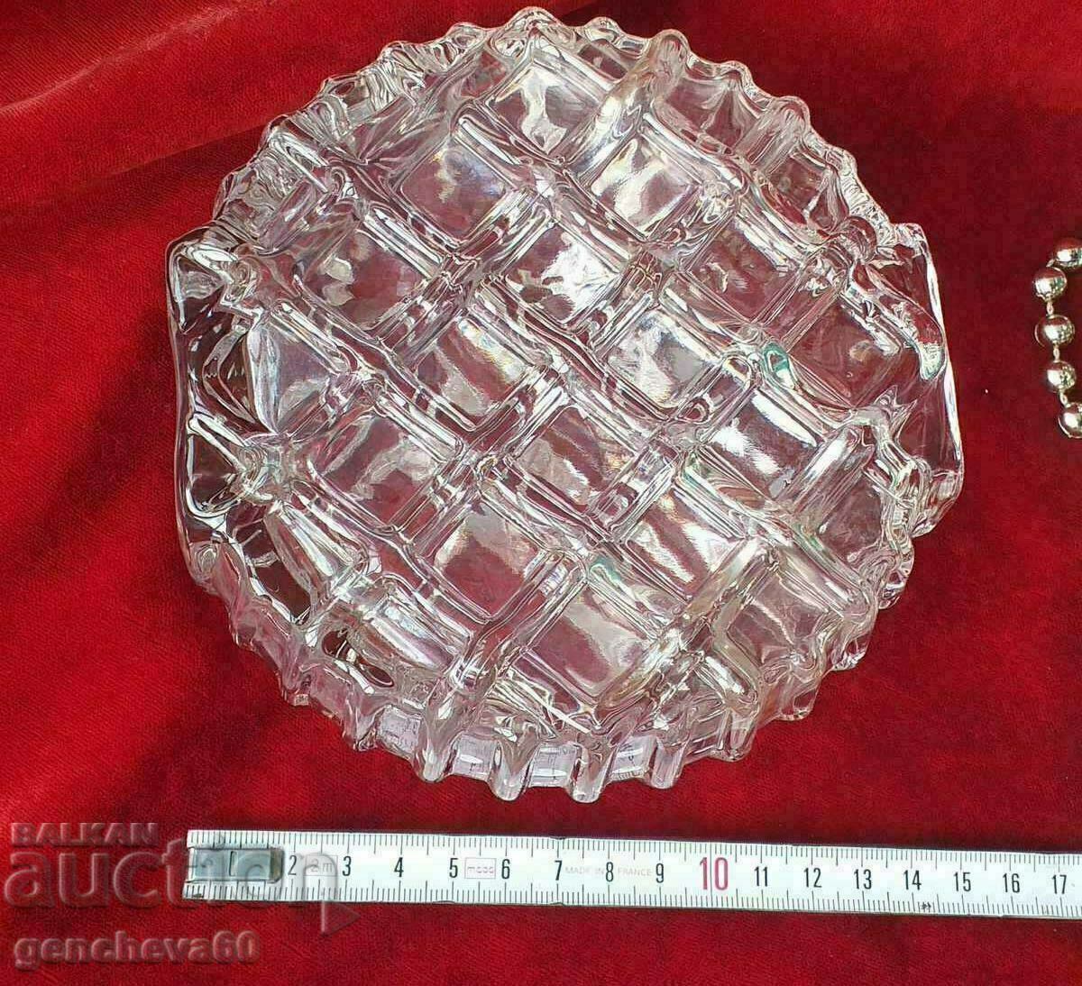 Delivery of Beautiful vase, lead crystal ball