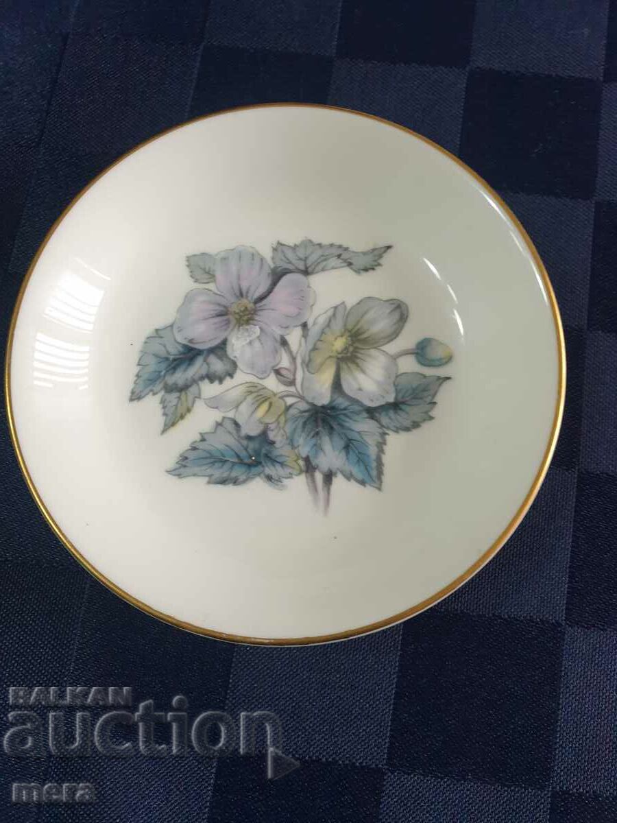 Porcelain saucer royal worcester fine bone china