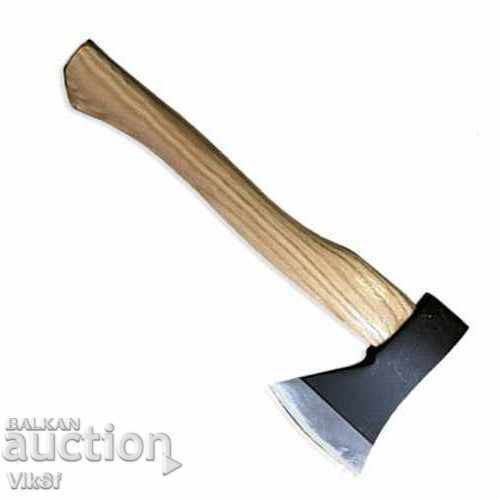 Ax 0.600kg. WITH WOODEN HANDLE