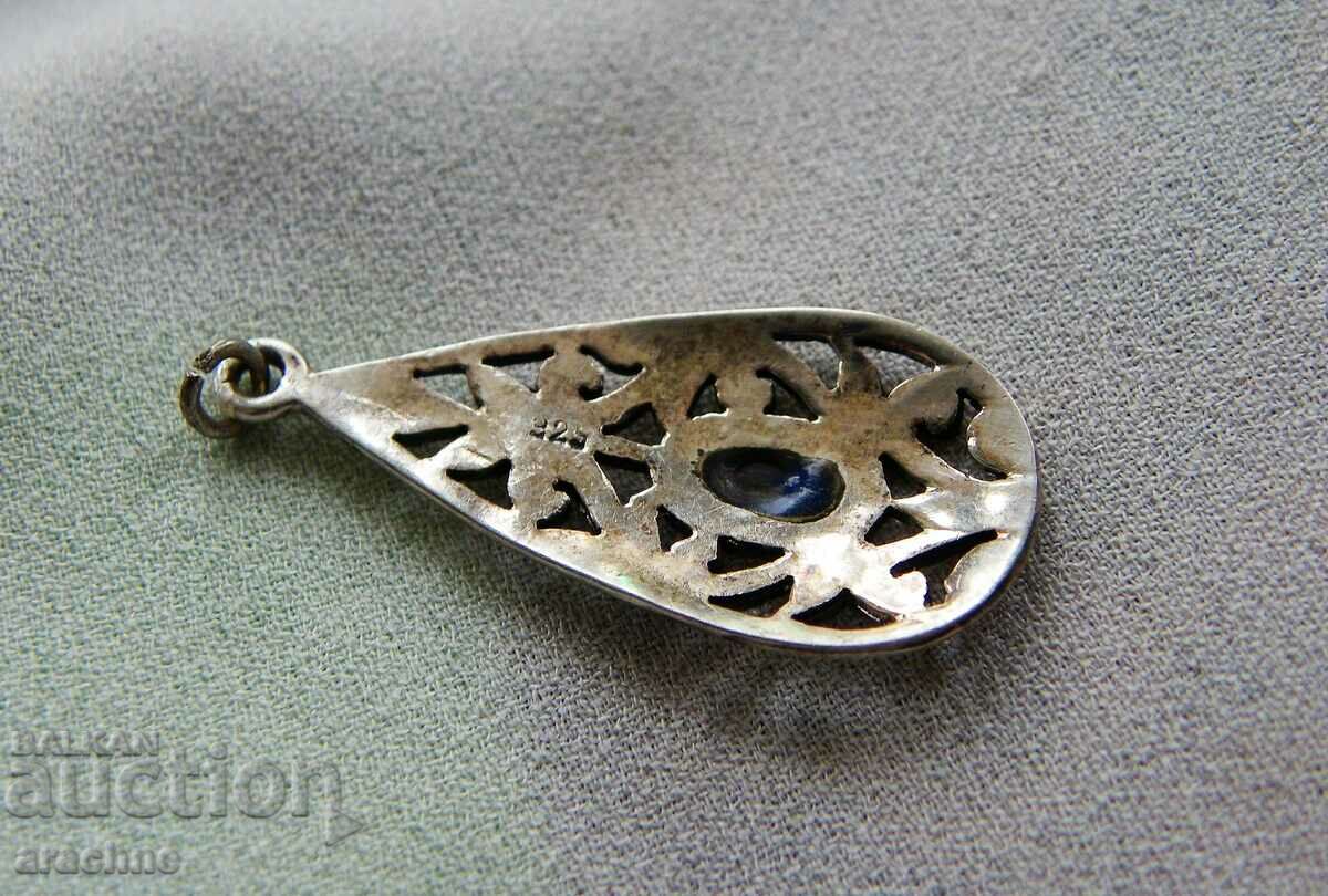 Аукцион Старинен сребърен медальон Аукцион Старинен сребърен медальон