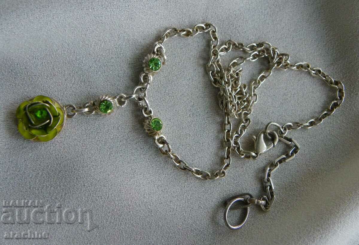 Delivery of Fenton glass Uranium glass American silver necklace