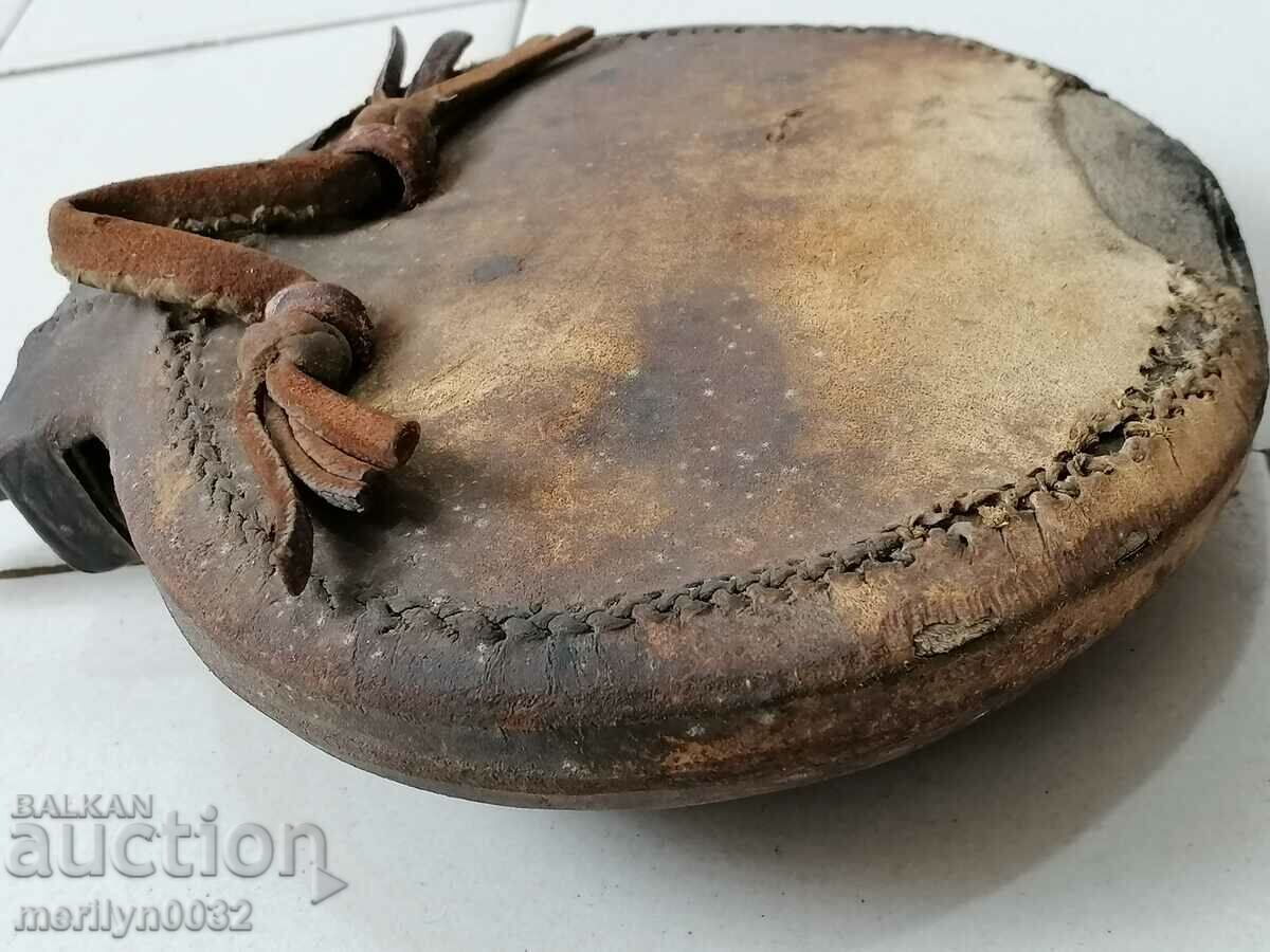 Haiduk powder flask wood and leather UNIQUE rifle pistol 19th century - 7 Haiduk powder flask wood and leather UNIQUE rifle pistol 19th century - 7